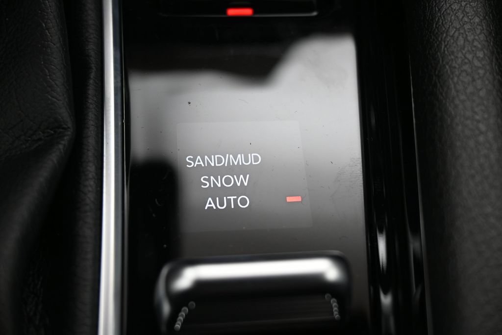 New 2026 Jeep Compass Latitude AWD/4WD image 10