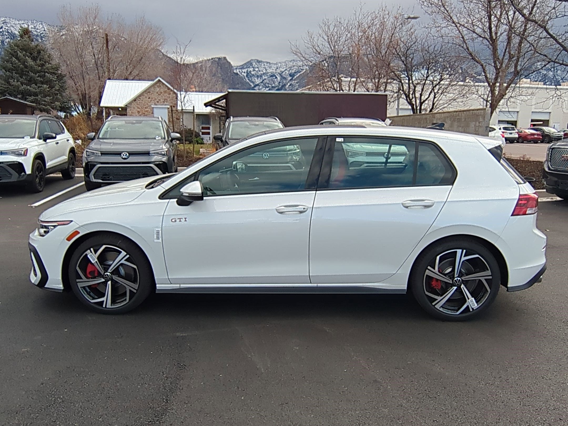 New 2026 Volkswagen GTI SE image 9