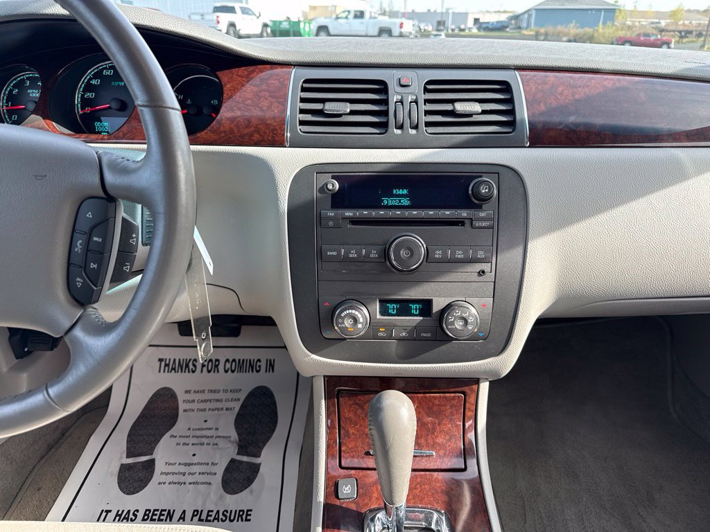 Used 2011 Buick Lucerne CXL FWD image 17