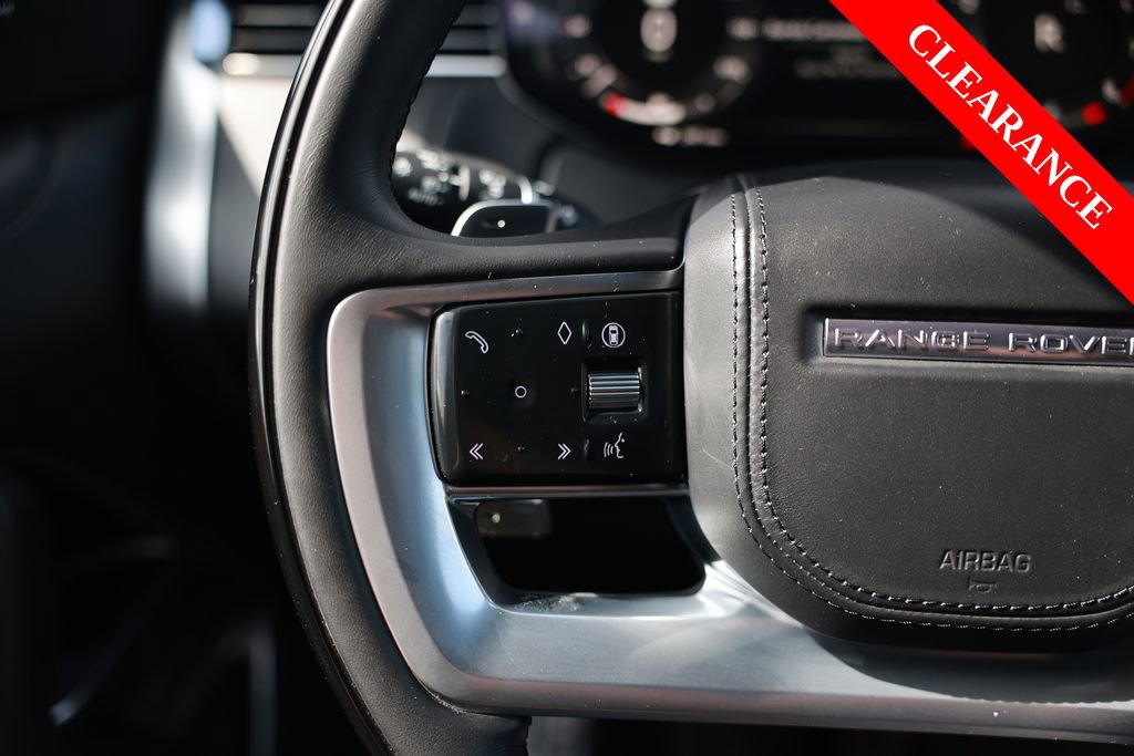 Used 2025 Land Rover Range Rover Long Wheelbase SE AWD/4WD image 20