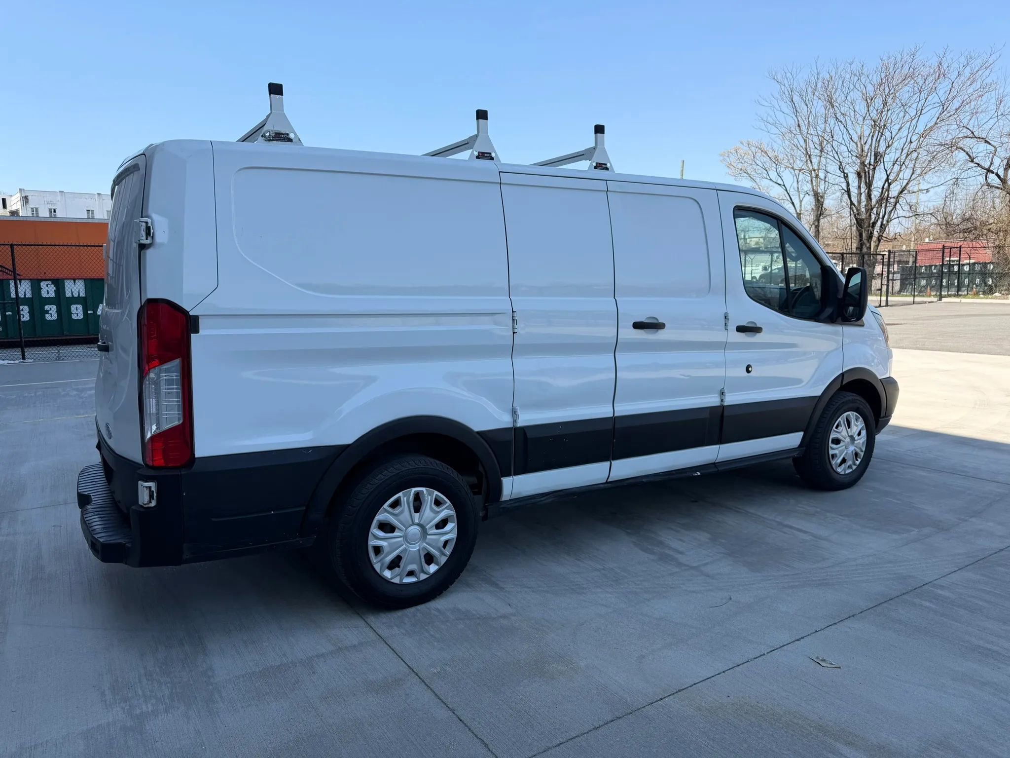 Used 2019 Ford Transit 150 130 Low Roof RWD image 9