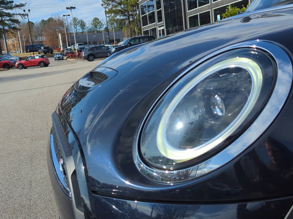 Used 2022 MINI Cooper S w/ Driver Assistance Package image 26