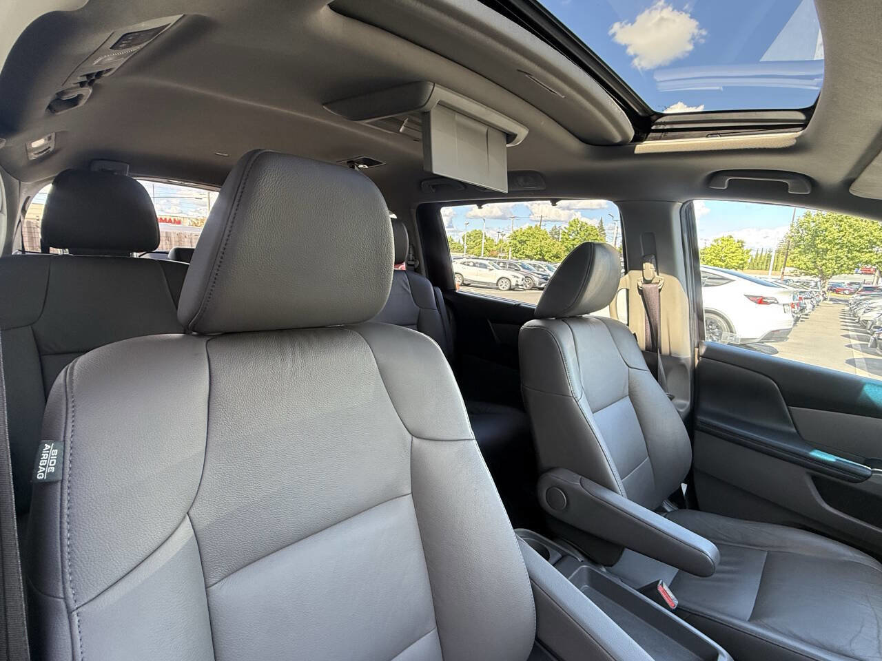 Used 2012 Honda Odyssey Touring image 16
