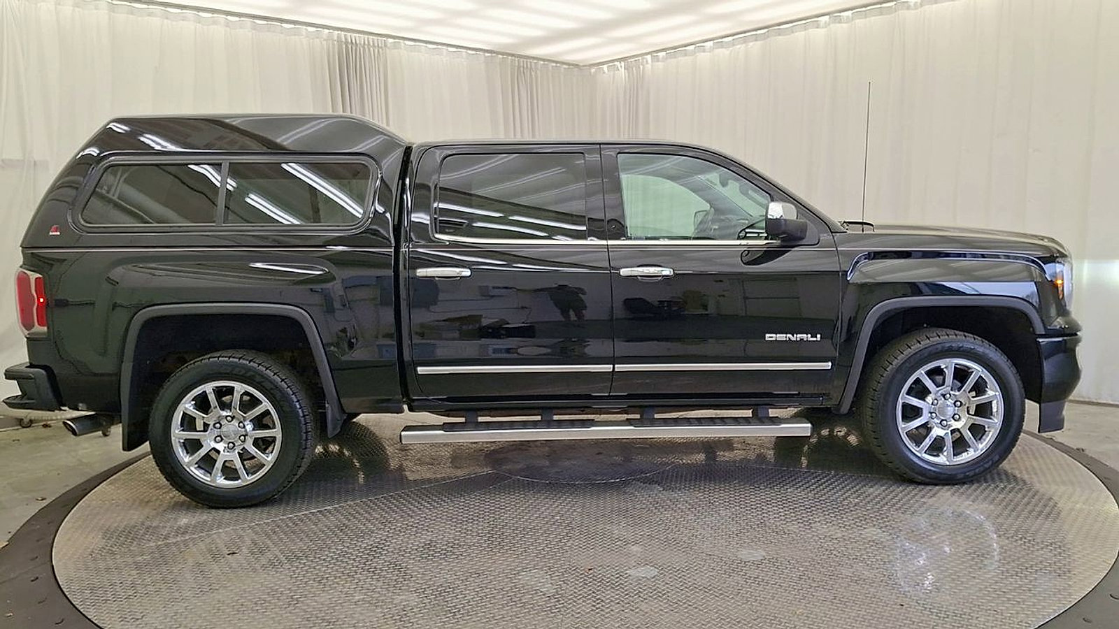 Used 2018 GMC Sierra 1500 Denali image 4