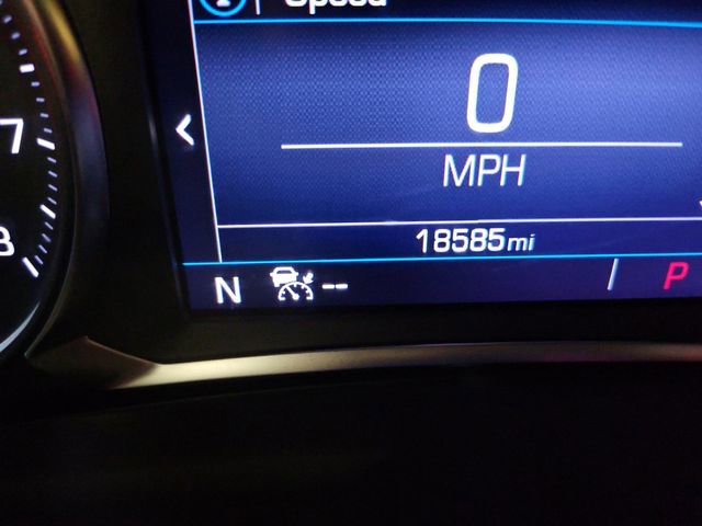 Used 2023 GMC Terrain SLE w/ Driver Convenience Package image 17