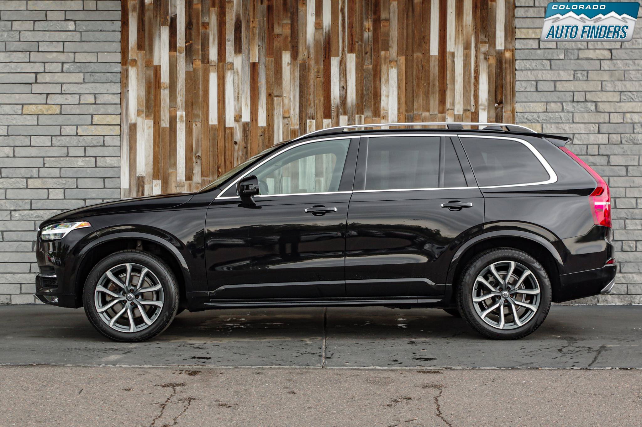 Used 2019 Volvo XC90 T6 Momentum AWD/4WD image 3