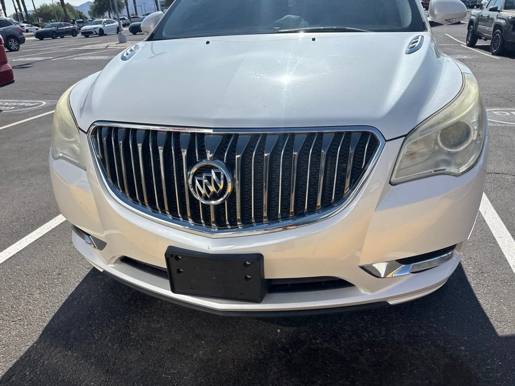 Used 2016 Buick Enclave Convenience FWD image 2