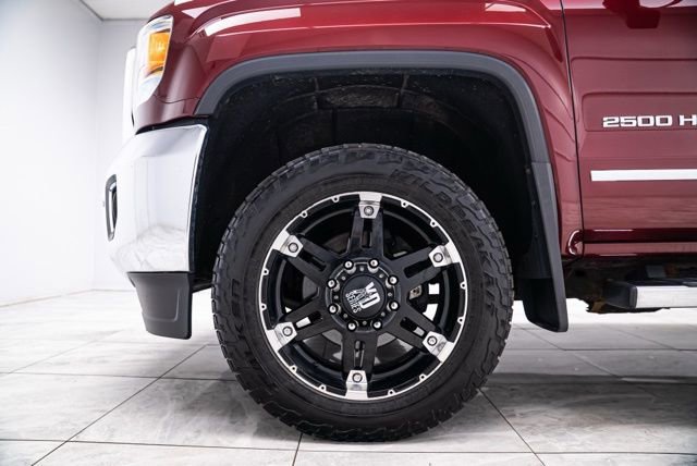 Used 2015 GMC Sierra 2500 SLT w/ Suspension Package, Off-Road image 35