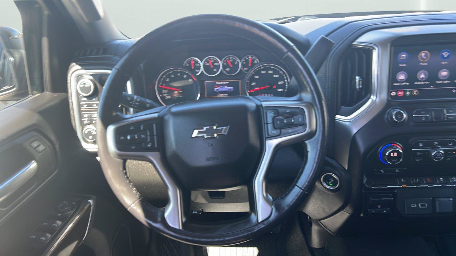 Used 2021 Chevrolet Silverado 1500 RST w/ Z71 Off-Road Package AWD/4WD image 11