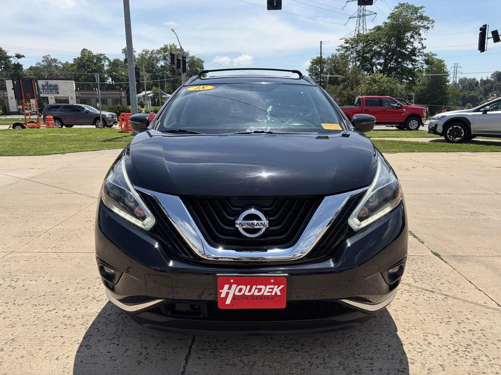 Used 2018 Nissan Murano SV w/ Cargo Package AWD/4WD image 2