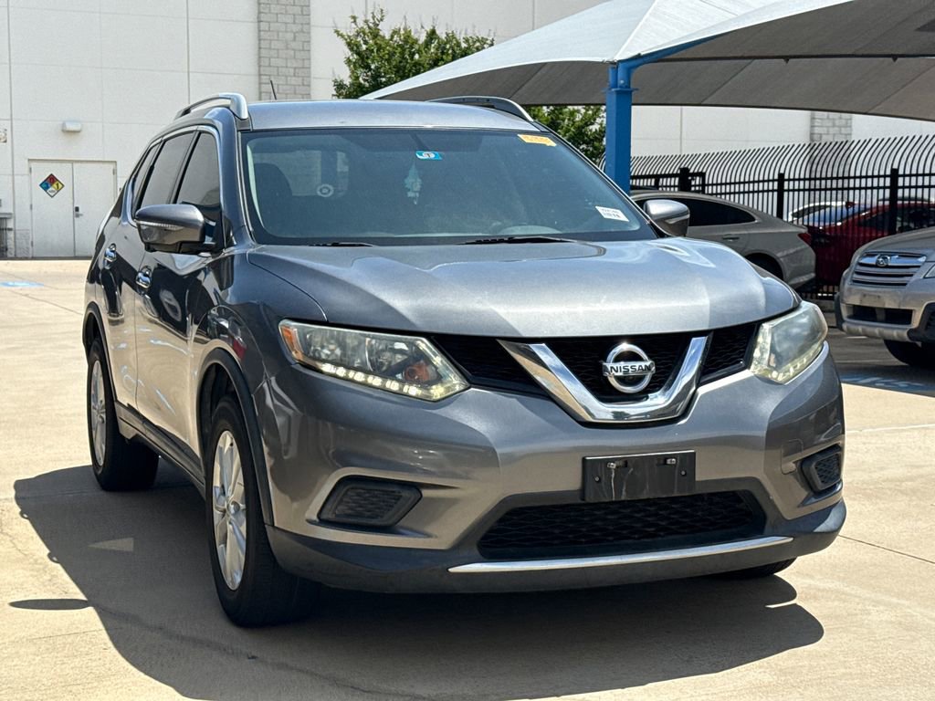 Used 2015 Nissan Rogue SV w/ SV Premium Package FWD image 4