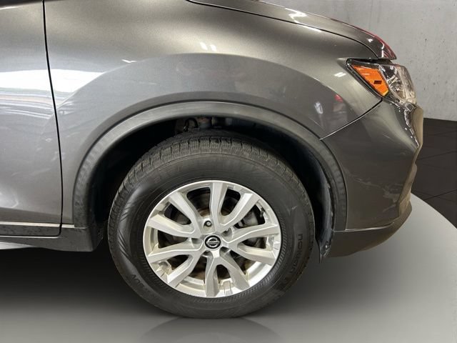 Used 2018 Nissan Rogue SV AWD/4WD image 23