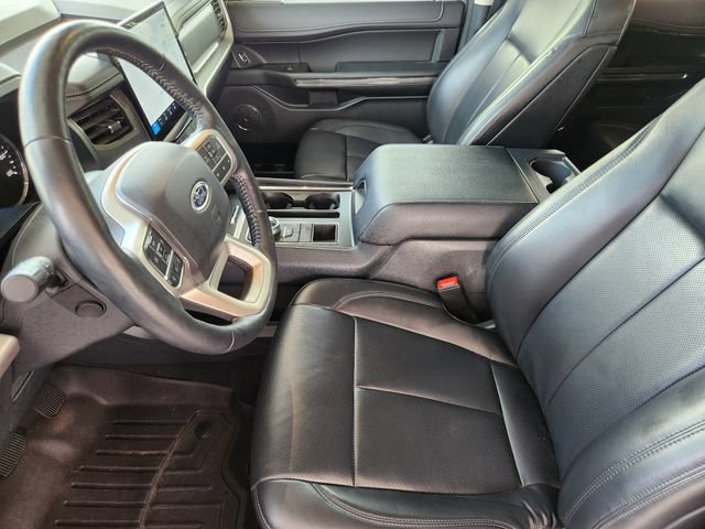Used 2023 Ford Expedition XLT RWD image 12