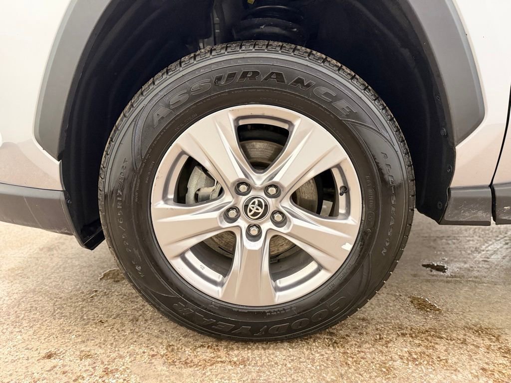 Used 2024 Toyota RAV4 XLE image 22