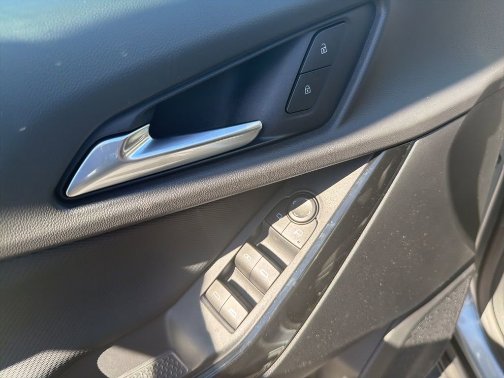 New 2026 Chevrolet Equinox LT w/ Safety and Technology Package image 40