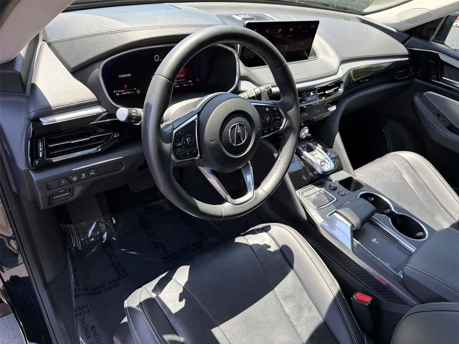 Used 2024 Acura MDX FWD w/ Technology Package image 2