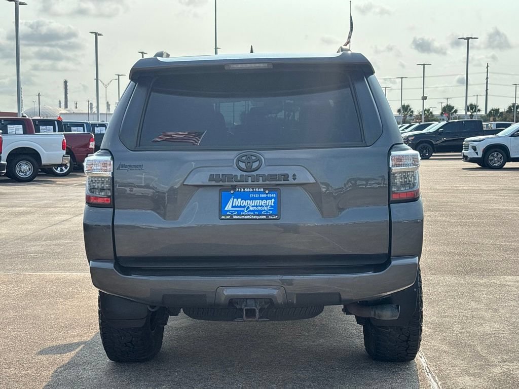 Used 2022 Toyota 4Runner SR5 Premium AWD/4WD image 21