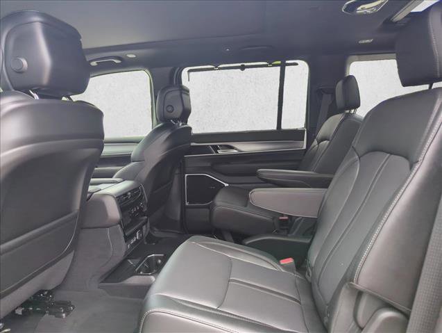 New 2026 Jeep Grand Wagoneer Limited AWD/4WD image 13