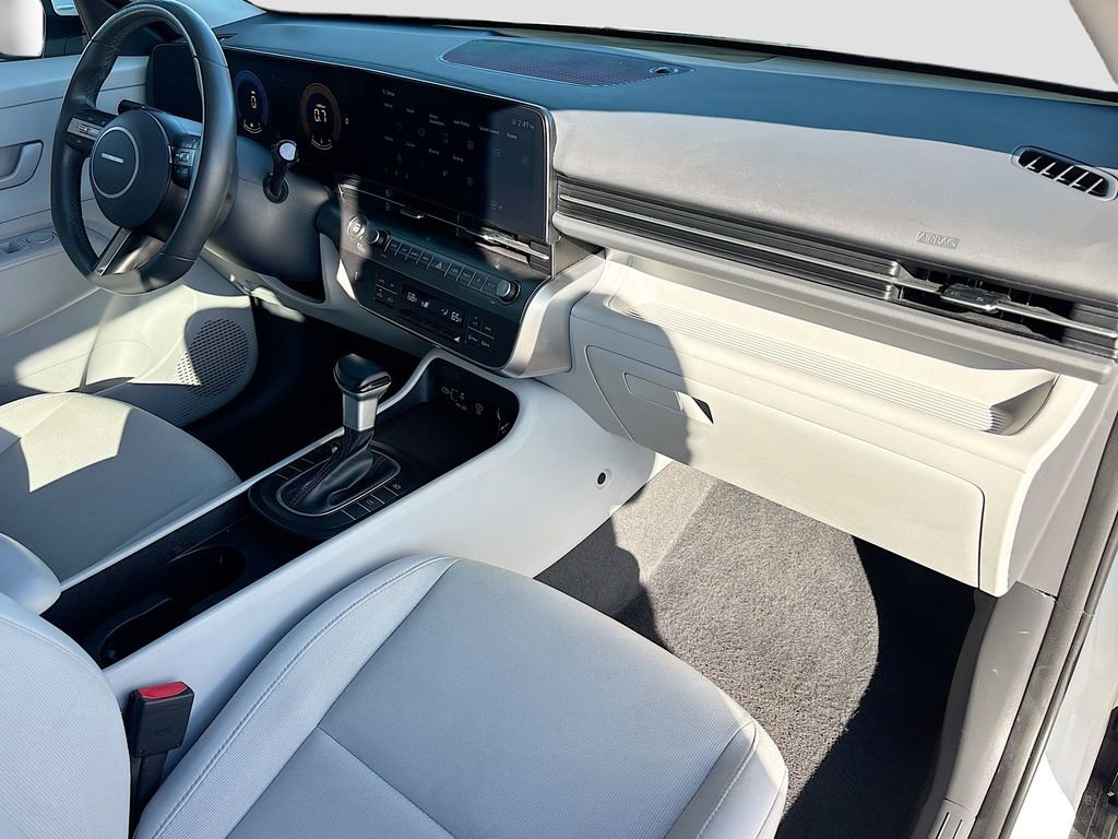 Used 2024 Hyundai Kona SEL image 27