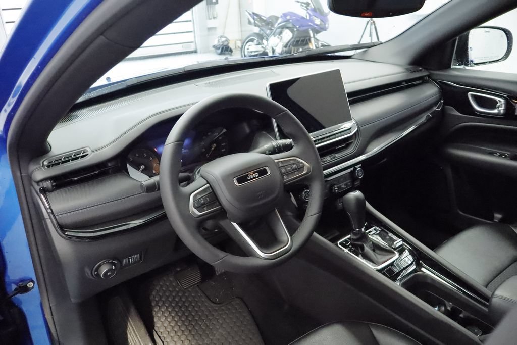 Certified 2026 Jeep Compass Latitude w/ Quick Order Package 29K AWD/4WD image 18