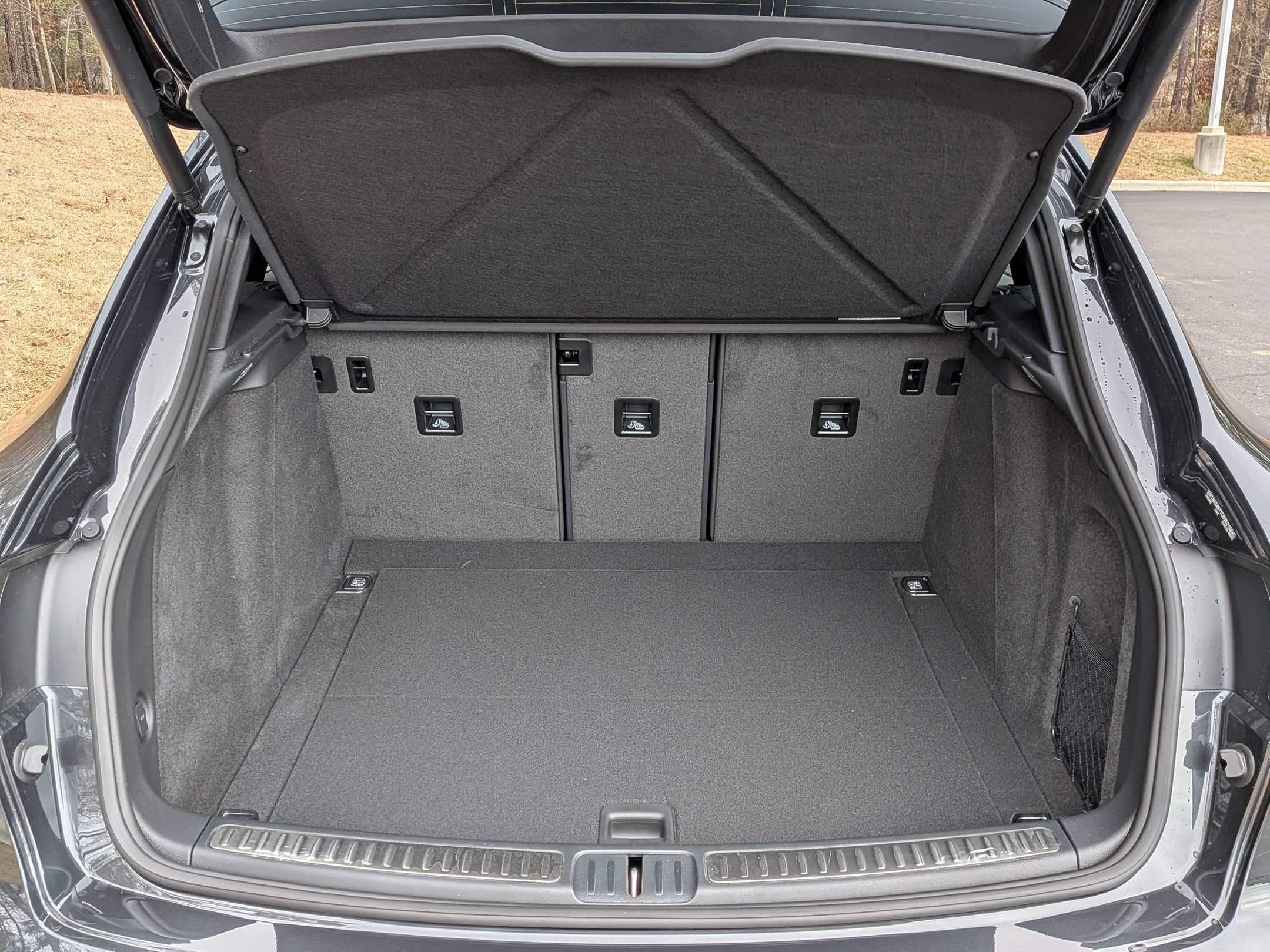 Certified 2026 Porsche Macan AWD/4WD image 26
