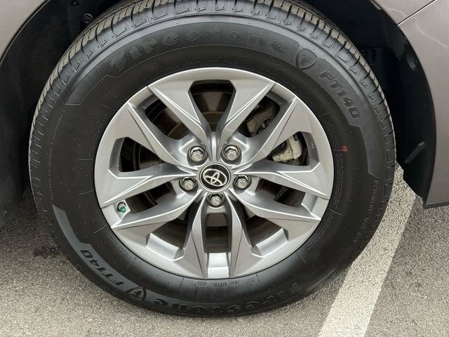 Certified 2024 Toyota Sienna XLE image 44