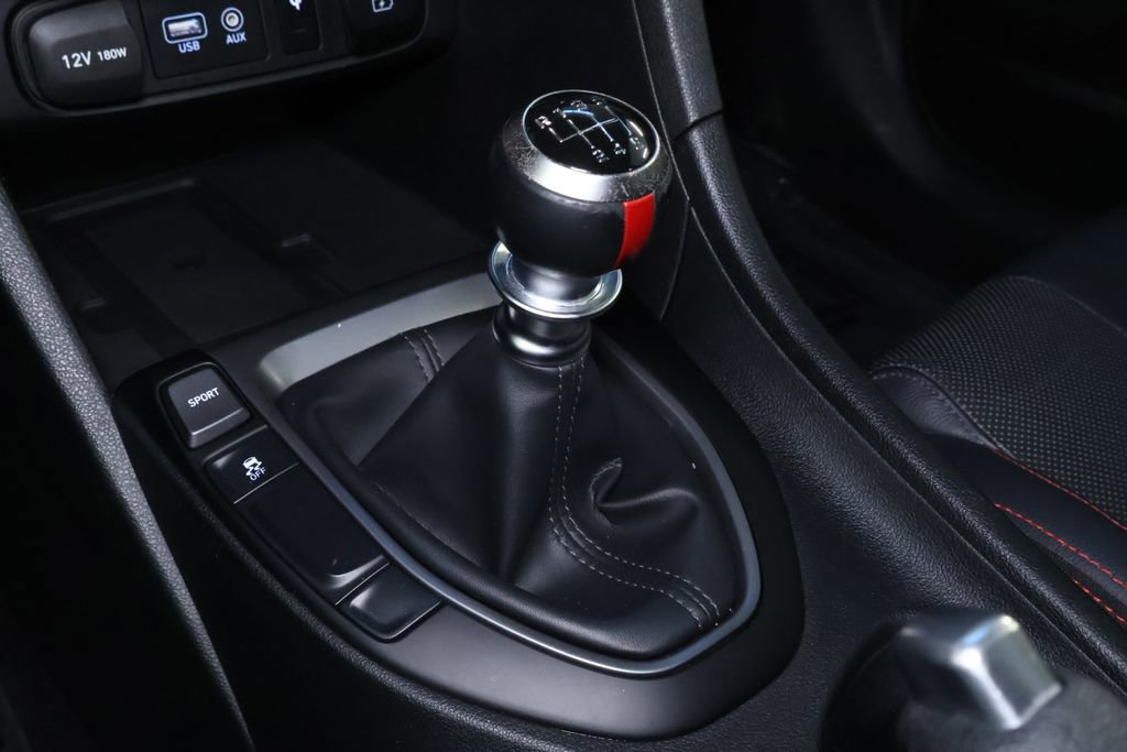 Used 2019 Hyundai Veloster Turbo R-Spec image 32