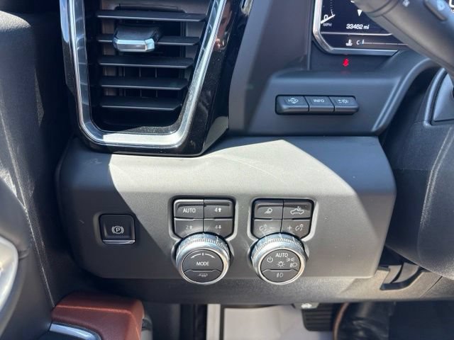 Certified 2024 GMC Sierra 3500 Denali Ultimate AWD/4WD image 16