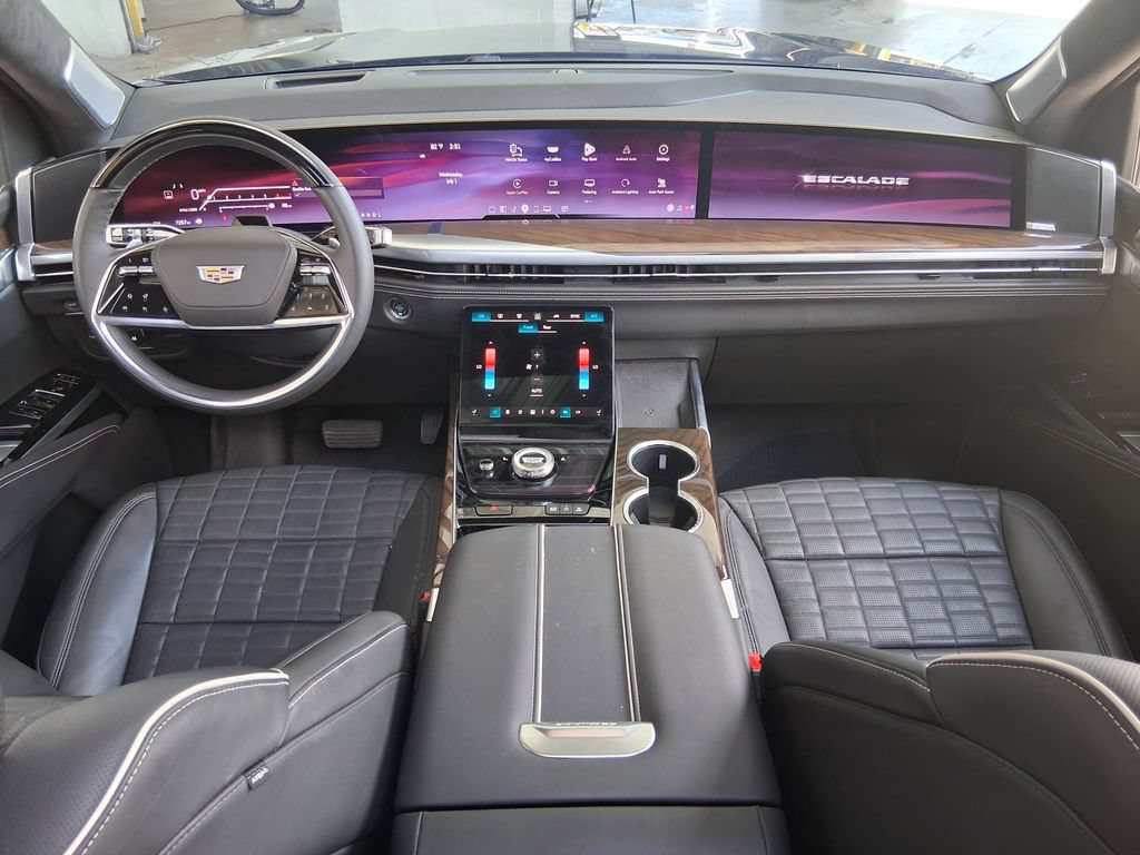 Certified 2026 Cadillac Escalade Platinum Sport w/ LPO, Floor Liner Package RWD image 10