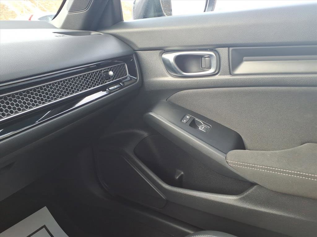 Certified 2024 Honda Civic Sport image 28