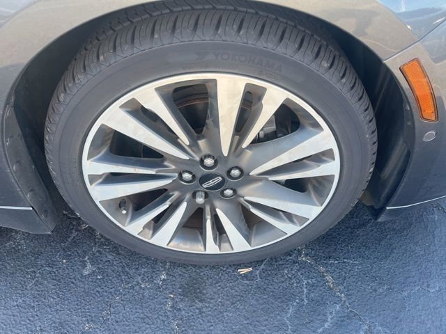 Used 2019 Lincoln MKZ Reserve image 18