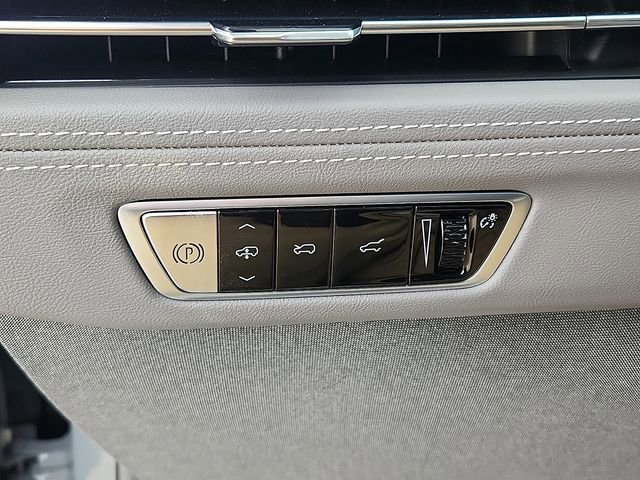 New 2026 Cadillac Escalade IQL Sport 1 image 17