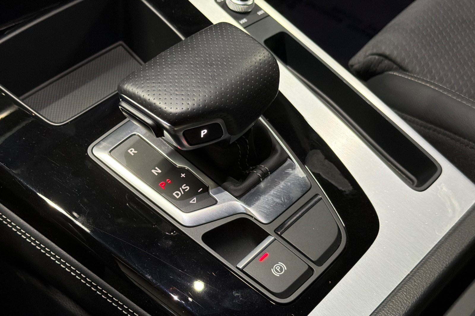 Used 2024 Audi Q5 e Prestige w/ Prestige Package AWD/4WD image 21