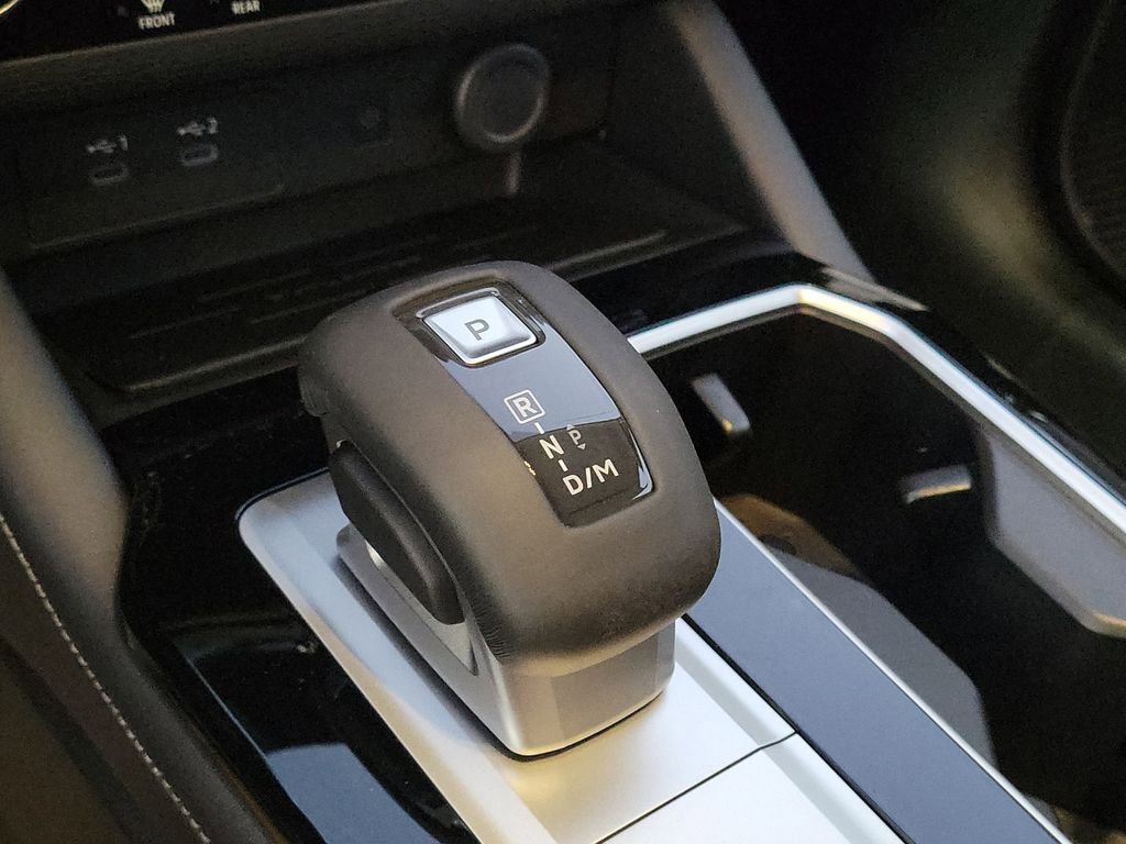 New 2026 Mitsubishi Outlander SE image 18