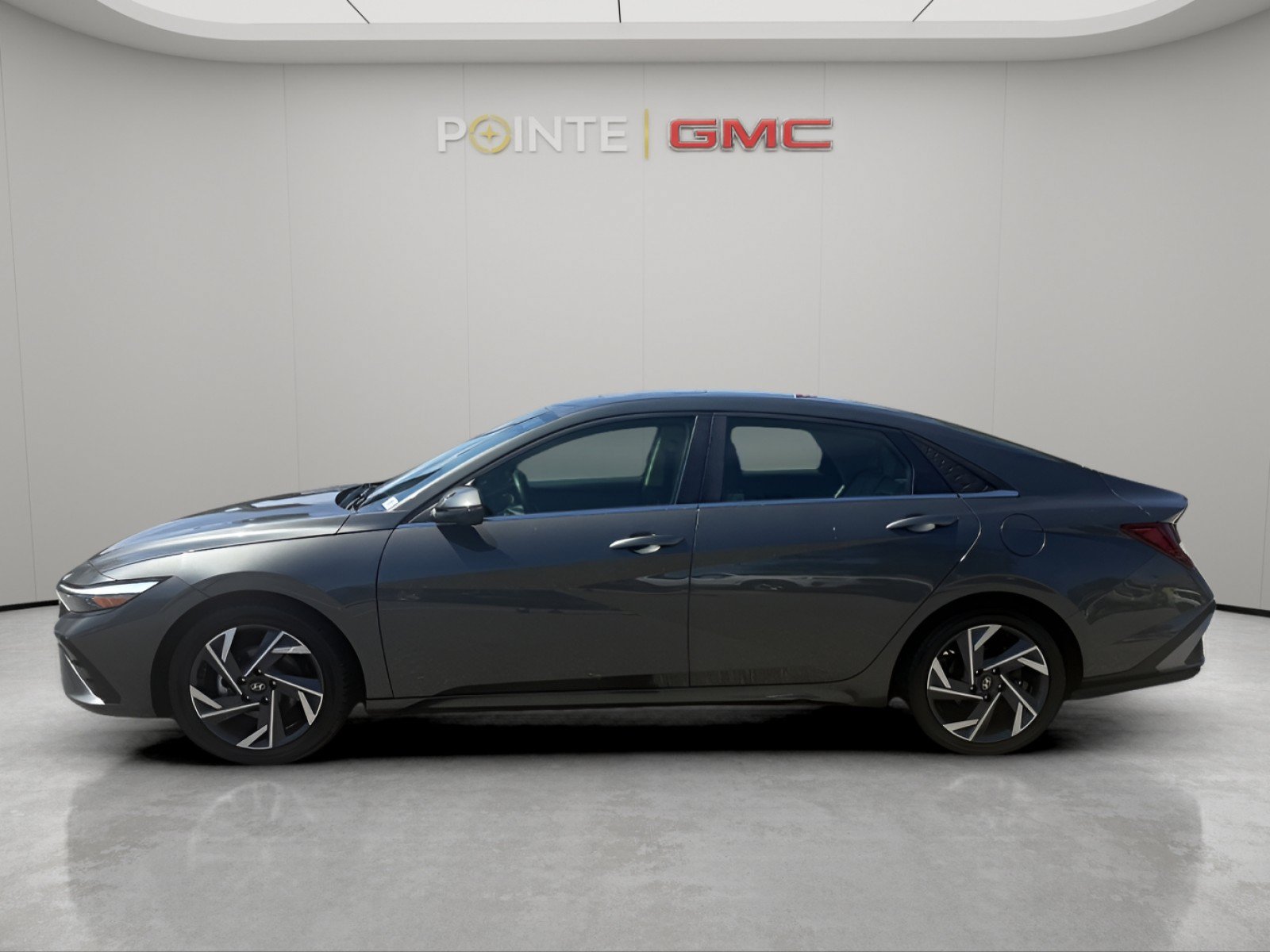 Used 2024 Hyundai Elantra Limited FWD image 6