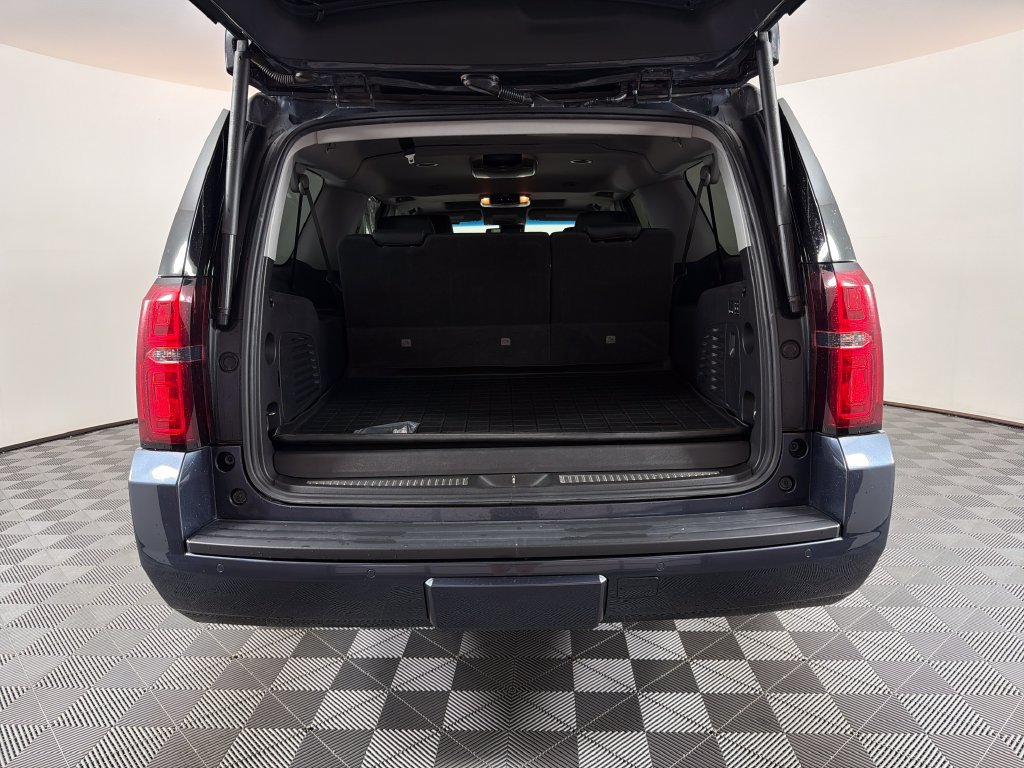 Used 2019 Chevrolet Suburban Premier w/ RST 6.2L Performance Edition AWD/4WD image 27