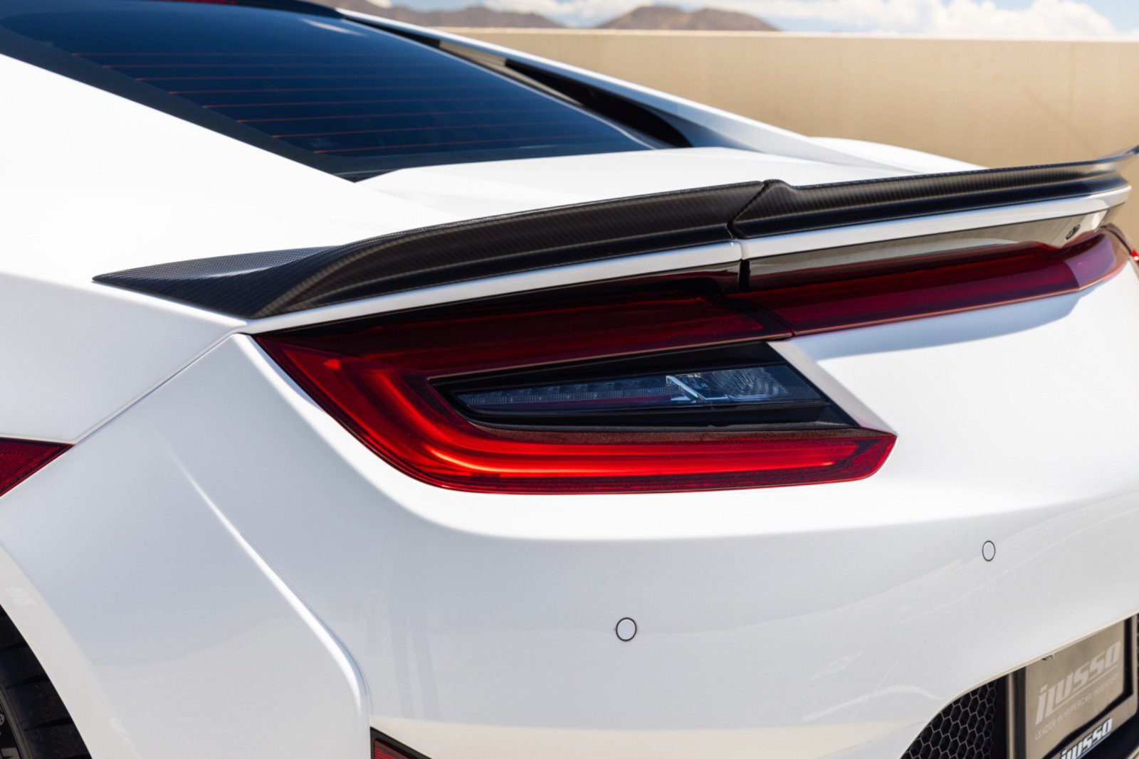 Used 2017 Acura NSX AWD/4WD image 18