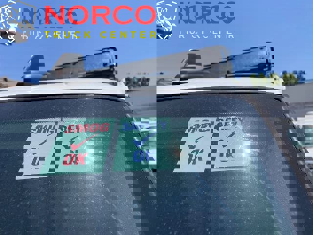 Used 2018 Chevrolet Express 2500 image 21