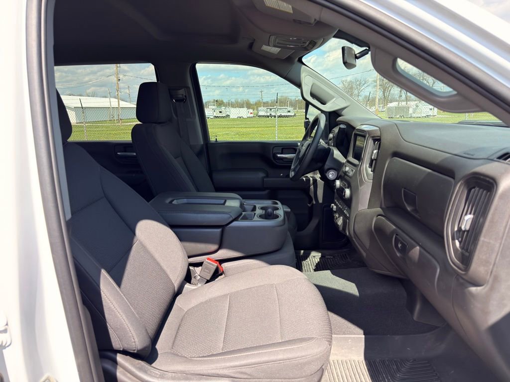 Used 2023 Chevrolet Silverado 2500 Custom w/ Custom Value Package image 29