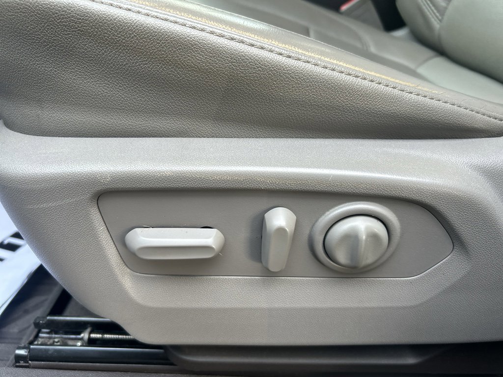 Used 2020 Chevrolet Silverado 2500 LTZ image 16