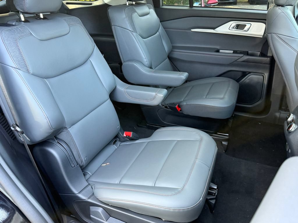 New 2026 Ford Explorer Active w/ Active Comfort Package AWD/4WD image 20