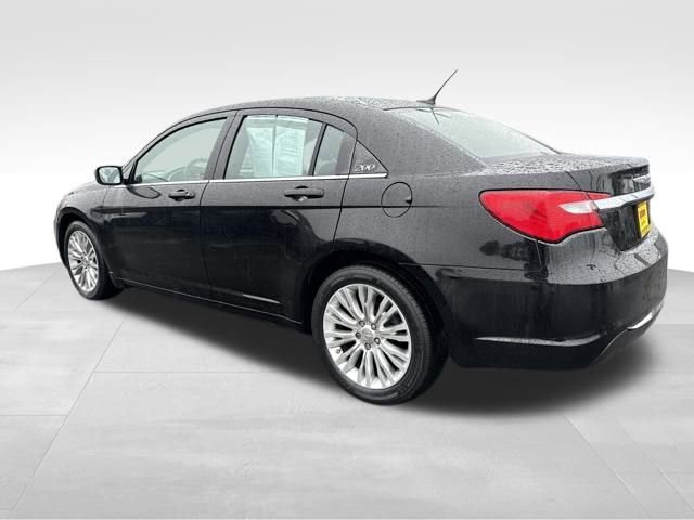 Used 2013 Chrysler 200 LX image 6