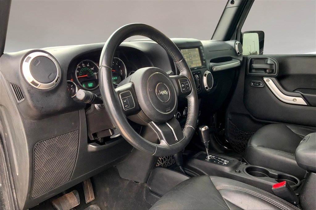 Used 2016 Jeep Wrangler Unlimited Sahara w/ Dual Top Group image 12