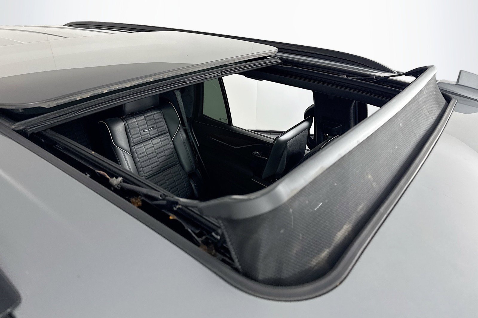 Used 2023 Cadillac Escalade Sport Platinum image 22