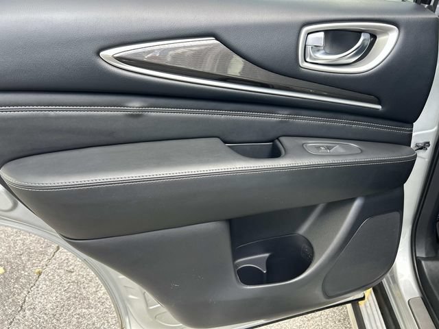 Used 2020 INFINITI QX60 Luxe w/ Essential Package FWD image 22