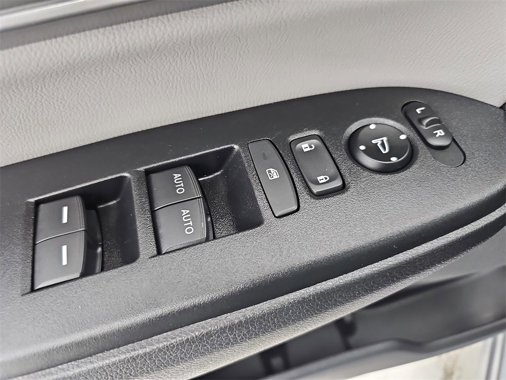 Certified 2021 Honda CR-V Touring image 36