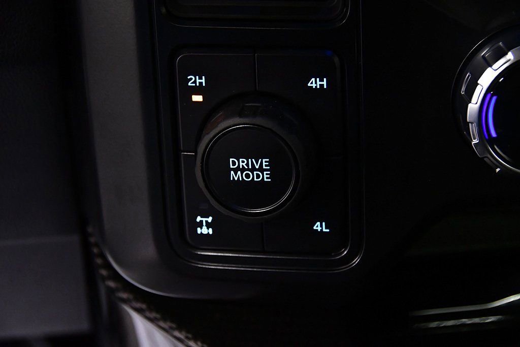 New 2026 Ford F250 Lariat w/ Black Appearance Package AWD/4WD image 30