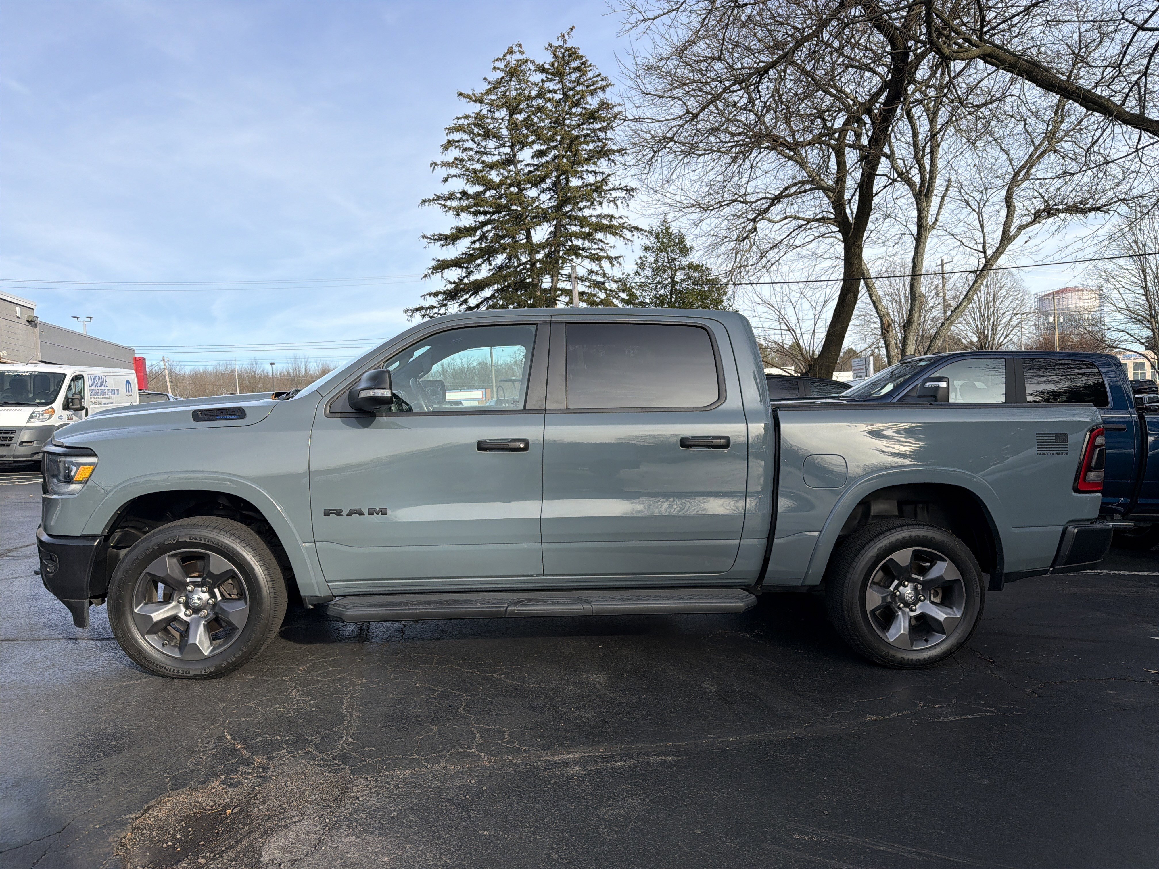 Used 2021 RAM 1500 Big Horn w/ Built-to-serve Edition image 4