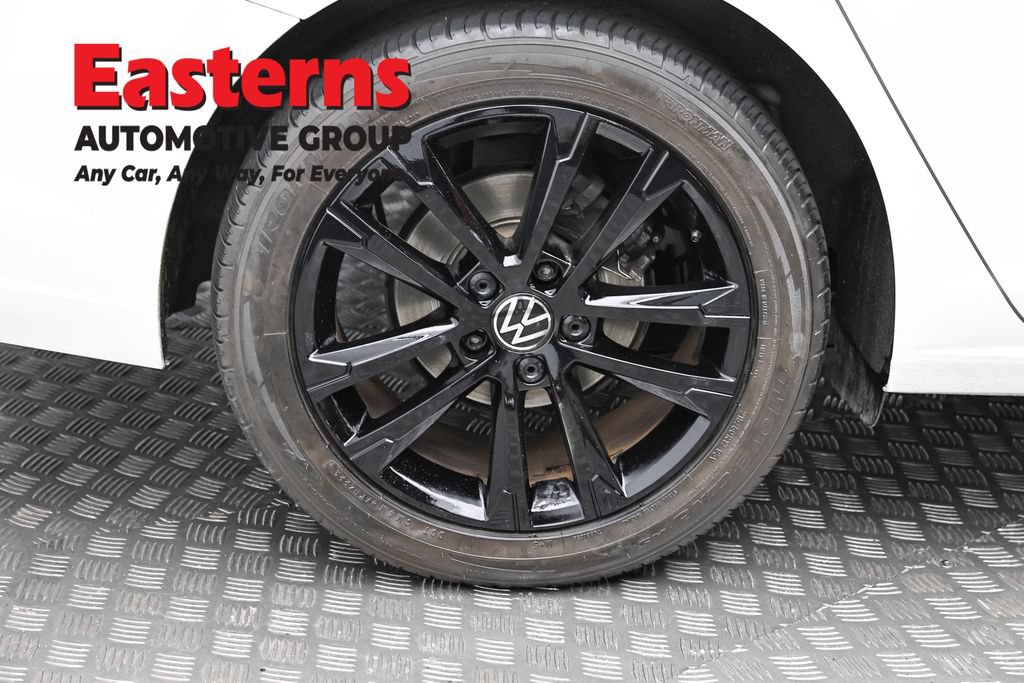 Used 2024 Volkswagen Jetta Sport FWD image 30