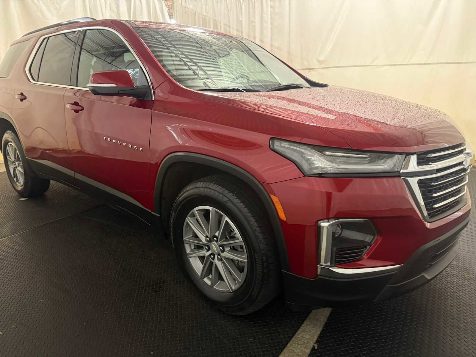 Used 2023 Chevrolet Traverse LT image 10
